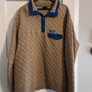Patagonia Beige Quilted Pullover with Navy Details